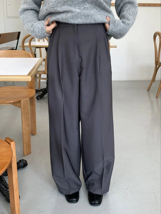 Double-pleated Wide Pintuck Semi-Overfit Slacks