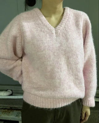 Fuzzy V-neck Volume Sleeve Knit