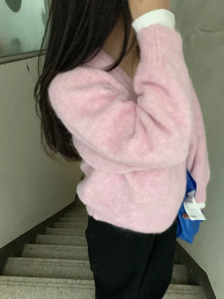 Fuzzy V-neck Volume Sleeve Knit