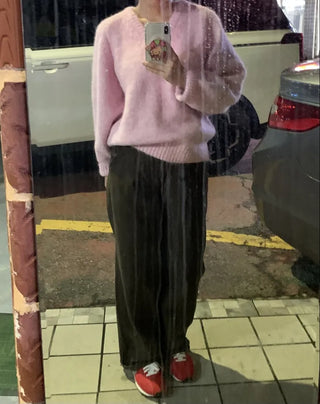 Fuzzy V-neck Volume Sleeve Knit