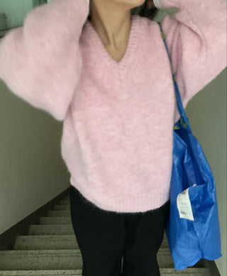 Fuzzy V-neck Volume Sleeve Knit