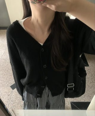 Loose Fit V-Neck Knit Cardigan