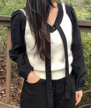V-neck Ribbon Tie Puff Blouse