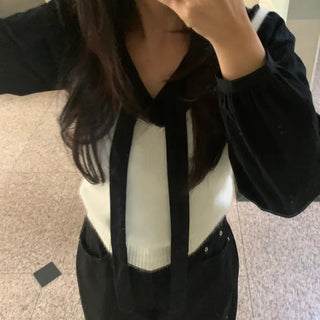 V-neck Ribbon Tie Puff Blouse