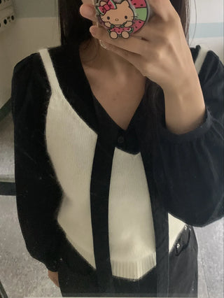 V-neck Ribbon Tie Puff Blouse