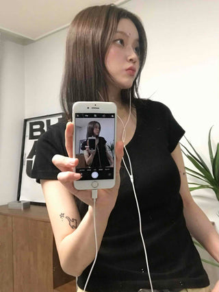 Basic Slim Fit Round Neck Short Sleeve T-shirt