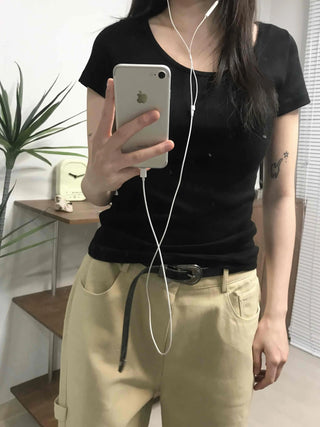 Basic Slim Fit Round Neck Short Sleeve T-shirt