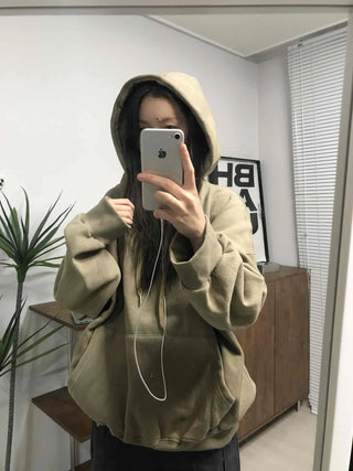 Oversized Kangaroo Pocket Fleece-Lined Hoodie