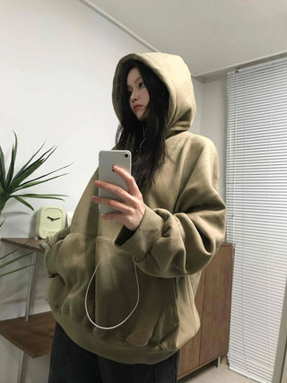Oversized Kangaroo Pocket Fleece-Lined Hoodie