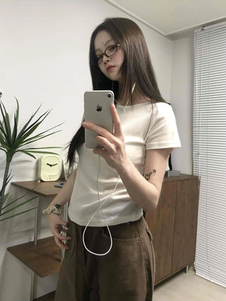 Basic Slim Fit Round Neck Short Sleeve T-shirt