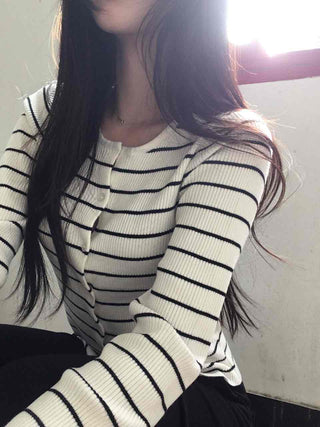 Marine Border Round Neck Slim Button Knit Cardigan