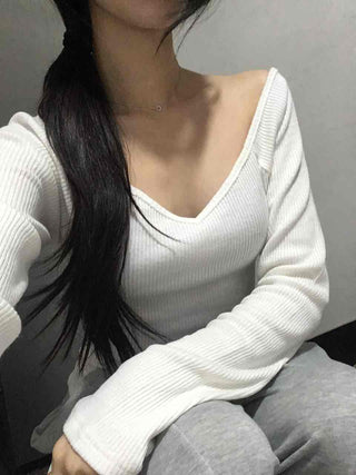 Delicate Fit Slim Off-Shoulder Ribbed Long Sleeve T-Shirt