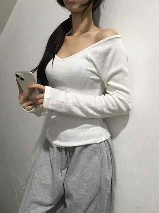 Delicate Fit Slim Off-Shoulder Ribbed Long Sleeve T-Shirt