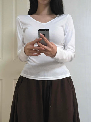 Soft Side Shirred Slim Fit V-Neck Long Sleeve T-Shirt