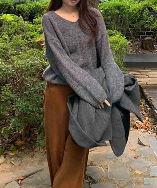 Soft Wool Blend V-Neck Loose Fit Knit