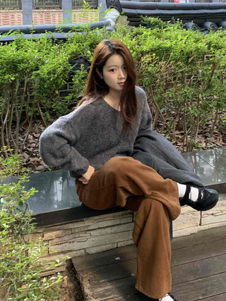Soft Wool Blend V-Neck Loose Fit Knit