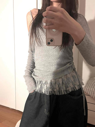 Delicate Fit Off-Shoulder Fringe Slim Knit