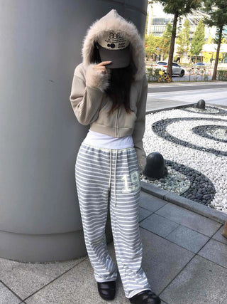 19 Lettering Stripe Loose Fit Jogger Pants