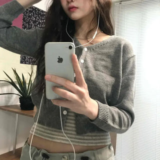 Basic Line Point Crop Knit Cardigan
