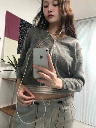 Basic Line Point Crop Knit Cardigan