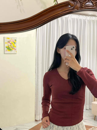 Soft Tension V-Neck Cotton Semi-Crop Long Sleeve T-Shirt