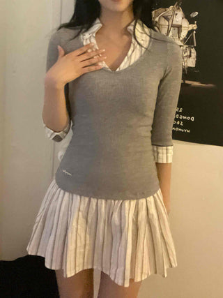 Delicate Fit V-Neck Knit Pleated Mix Dress