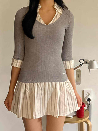 Delicate Fit V-Neck Knit Pleated Mix Dress