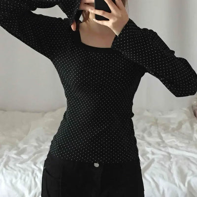 Minimal Dot Slim Fit Round Neck Long Sleeve T-shirt