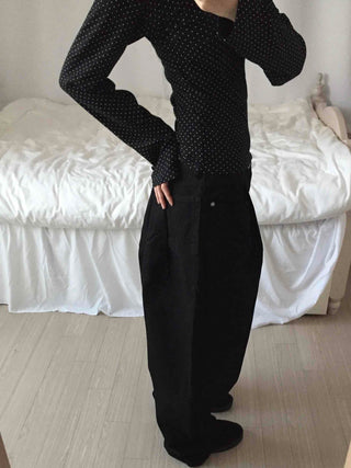 Minimal Dot Slim Fit Round Neck Long Sleeve T-shirt