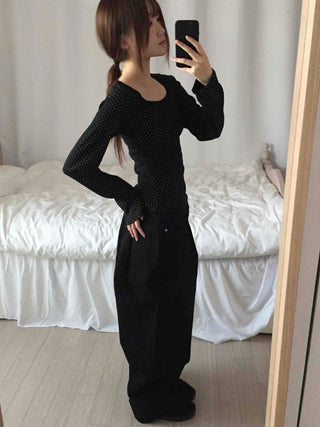 Minimal Dot Slim Fit Round Neck Long Sleeve T-shirt
