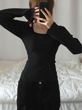 Minimal Dot Slim Fit Round Neck Long Sleeve T-shirt