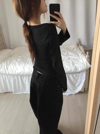 Minimal Dot Slim Fit Round Neck Long Sleeve T-shirt