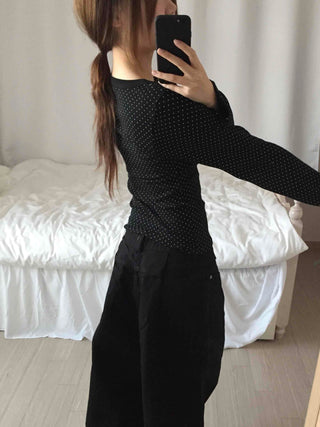 Minimal Dot Slim Fit Round Neck Long Sleeve T-shirt