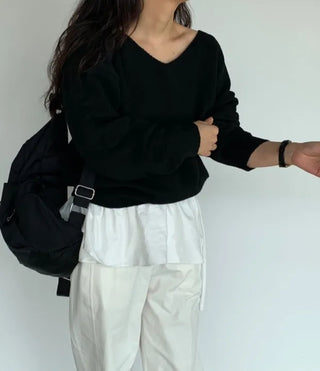 Mako Daily Loose Fit V-Neck Knit