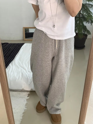 Daily Loose Fit Center Point Fleece-Lined Wide Training Pants