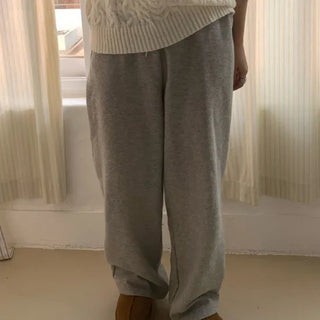 Daily Loose Fit Center Point Fleece-Lined Wide Training Pants