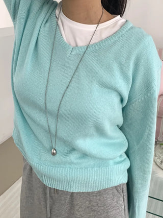 Tone-on-Tone Layered V-Neck Slim Fit Angora Knit