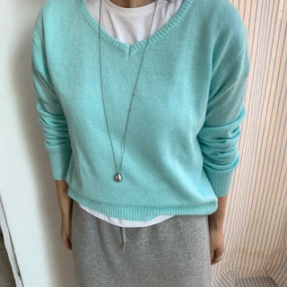 Tone-on-Tone Layered V-Neck Slim Fit Angora Knit