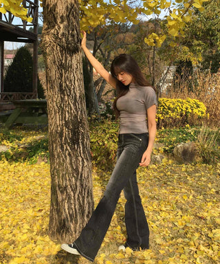 Delicate fit low-rise bootcut denim long pants