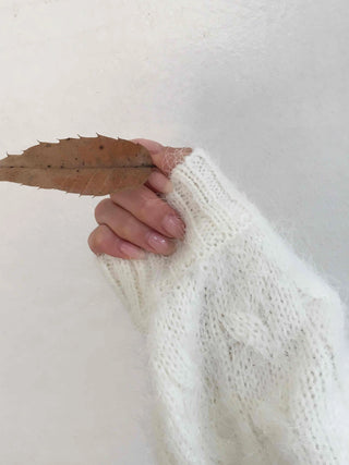 Puff Shoulder Cable Knit Zip-up