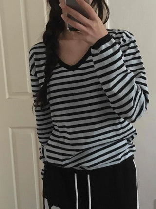 Marine Stripe V-Neck Knit
