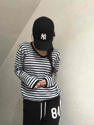 Marine Stripe V-Neck Knit