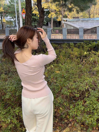 Slim Deep V-Neck Long Sleeve Ribbed Knit