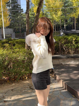 Soft Fur Hooded Loose Fit Cropped Knit Zip-up