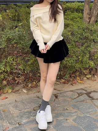 Velvet Balloon Flare Mini Skirt