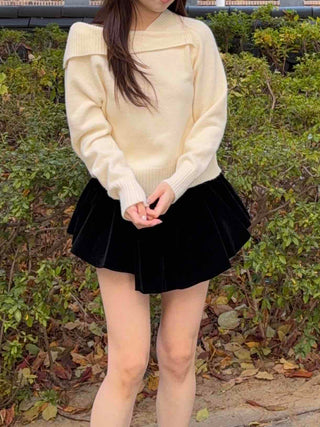 Velvet Balloon Flare Mini Skirt