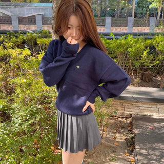 Simple Loose Fit V-Neck Wool Blend Knit