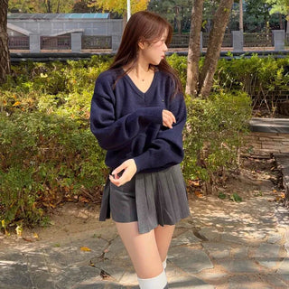 Simple Loose Fit V-Neck Wool Blend Knit