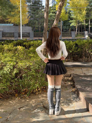Tennis Slit Wool Pleated Mini Skirt