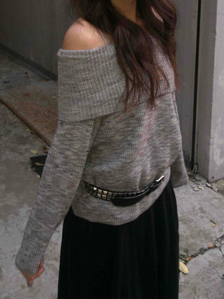 Soft Cashmere Touch Off-Shoulder Ribbed Knit Tee